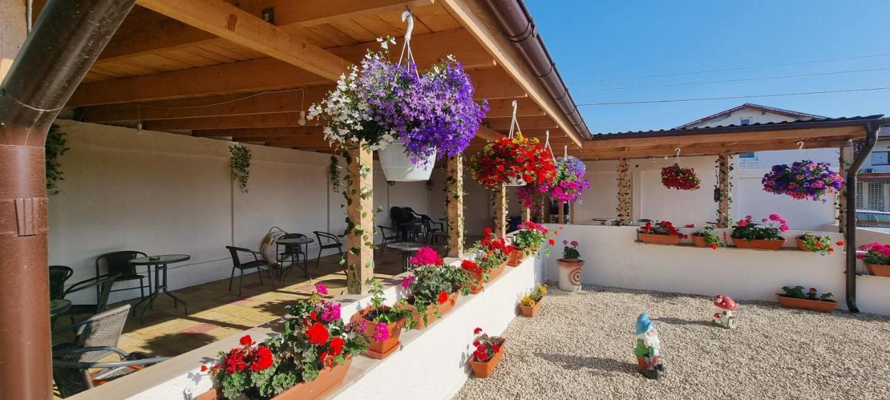 Apartamento Soliday Vama Veche Exterior foto